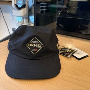 Herschel Supply Goretex hat